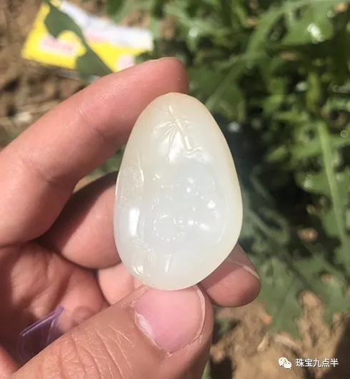 和田玉的四大特點嗎？“新、奇、絕、優”