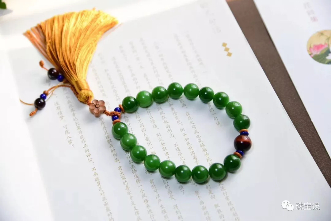 和田玉越白越好嗎?羊脂玉屬于什么玉？【和田玉