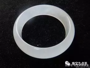 金絲玉手鐲適合什么人？金絲玉功效與作用
