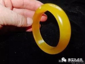 金絲玉手鐲適合什么人？金絲玉功效與作用