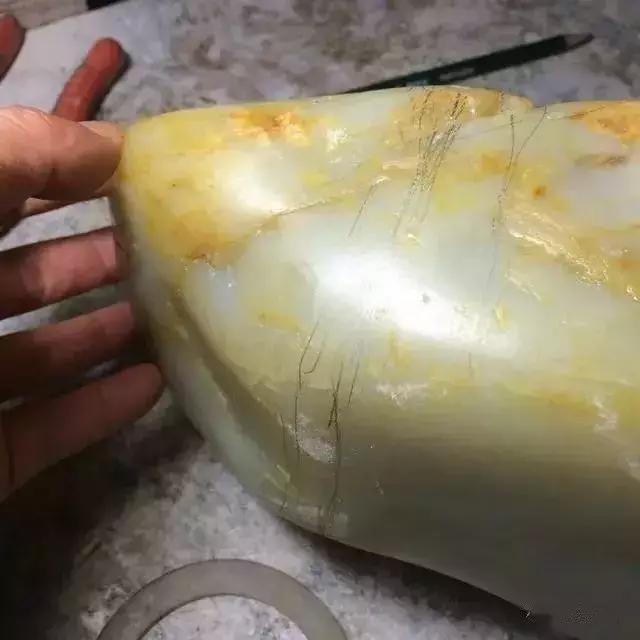 也許只有土豪才這樣玩籽料！