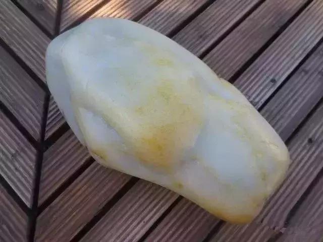 也許只有土豪才這樣玩籽料！