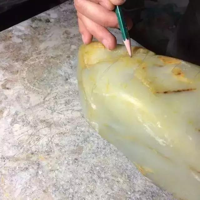 也許只有土豪才這樣玩籽料！