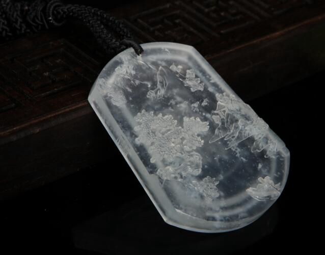 白翡翠值錢嗎？白翡翠就是白色的翡翠嗎？ -翡翠