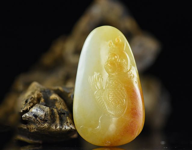 翡翠與和田玉的區別有哪些？為何有南翡翠北和