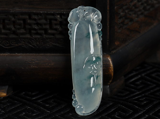 翡翠有紋的原因？它對翡翠的價值有影響嗎？