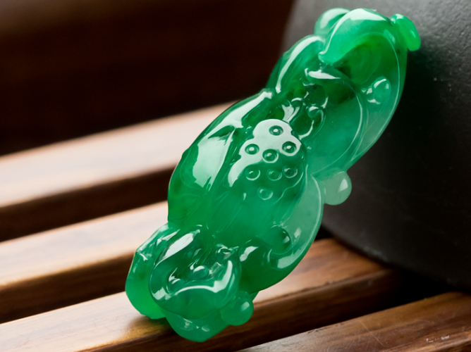 糯種翡翠的定義？糯種翡翠的價值？ -翡翠
