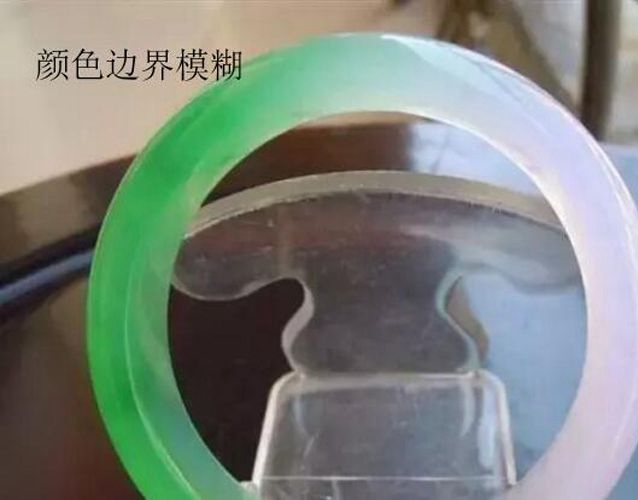 怎么樣辨別翡翠真假？假翡翠有哪些特征？ -翡翠