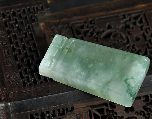 翡翠等級與價格的關系，不同品質的翡翠價位是