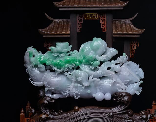 翡翠擺件價格是高是低？翡翠擺件到底有沒有收