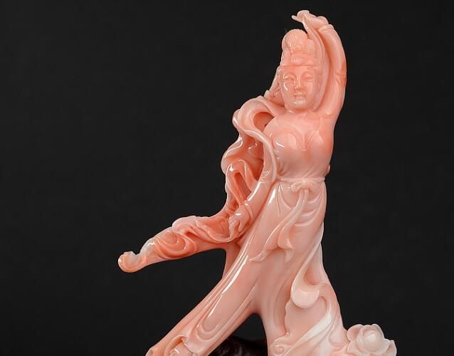 紅珊瑚美女雕件為何如此受歡迎？ -紅珊瑚