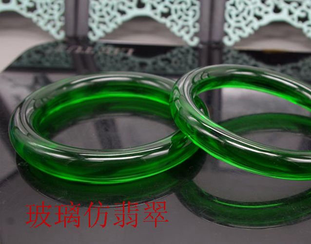 翡翠玻璃種要如何鑒別？玻璃與翡翠的區別？