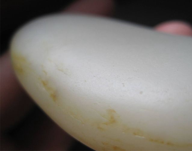 籽料如何鑒別真假？巴沙料仿籽料的鑒別方法