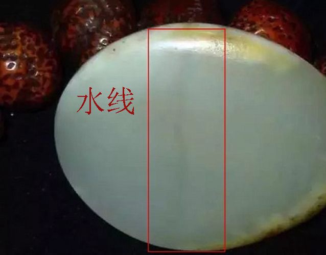 和田玉水線是什么？和田玉有水線究竟好不好？
