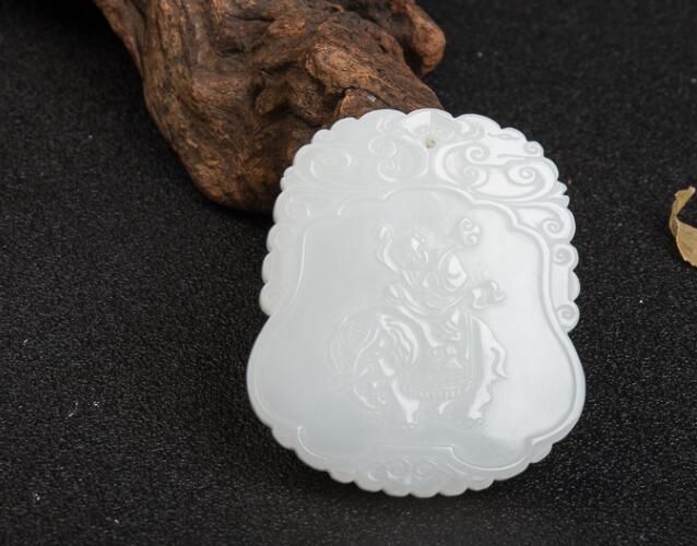羊脂玉多少錢一克？越白的羊脂玉越值錢嗎？