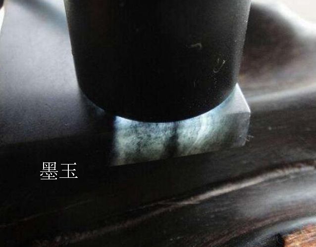 黑青玉-黃金首飾網 黑青玉是和田玉嗎?黑青玉與黑碧玉、墨玉的區