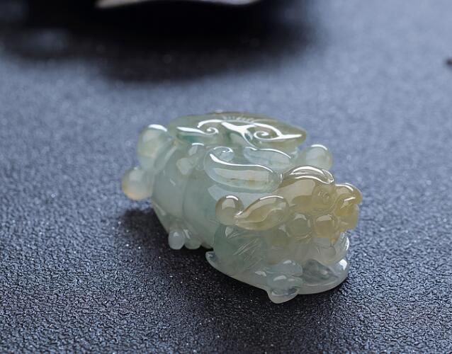 翡翠貔貅吊墜如何才能招財？怎么做才能加強貔
