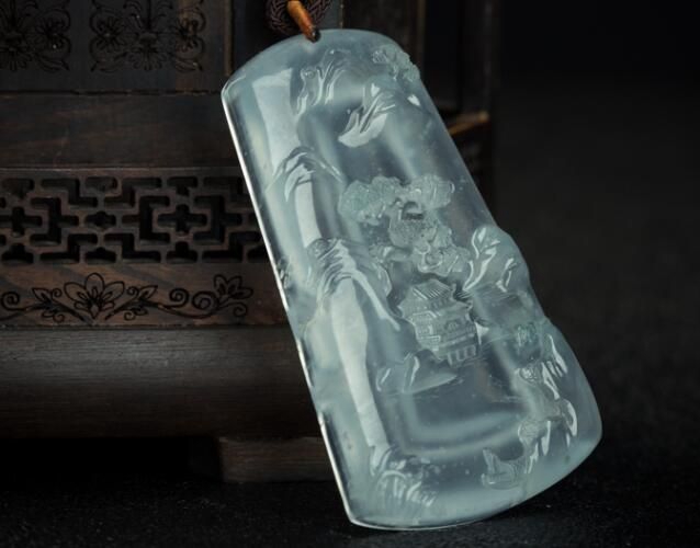 高冰翡翠-黃金首飾網 高冰翡翠貴不貴?高冰翡翠和冰種翡翠的區別