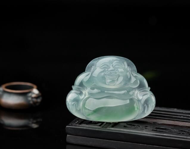 翡翠玉佛有哪些？翡翠玉佛該如何選？ -翡翠