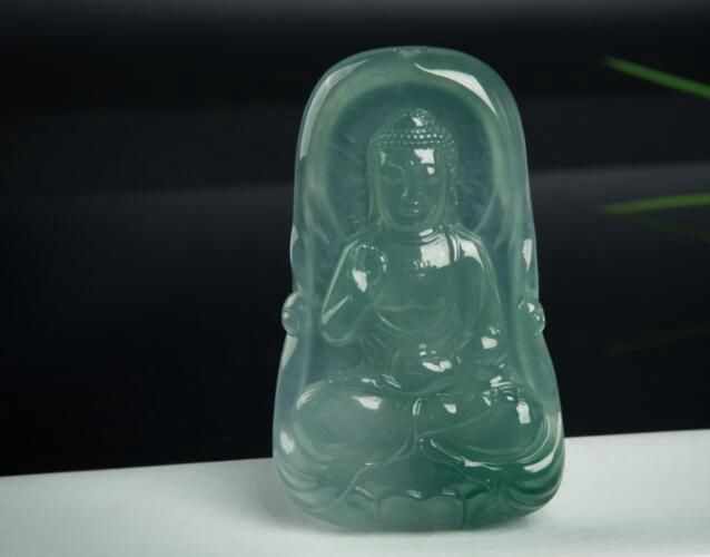 翡翠玉佛有哪些？翡翠玉佛該如何選？ -翡翠