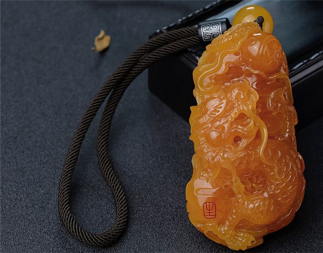 佩戴蜜蠟的功效與作用，佩戴蜜蠟有什么好處？