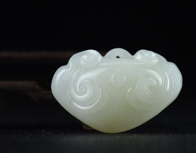 你了解過玉如意嗎？玉如意吊墜的寓意是什么?