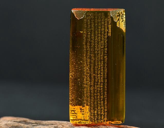 琥珀吊墜一般多少錢？琥珀吊墜的價格 -蜜蠟琥珀