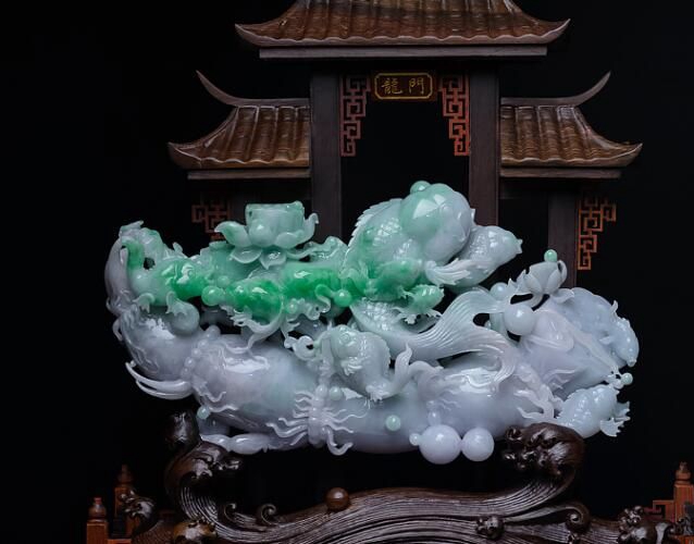 翡翠擺件的收藏價值何在？翡翠擺件里你所不知