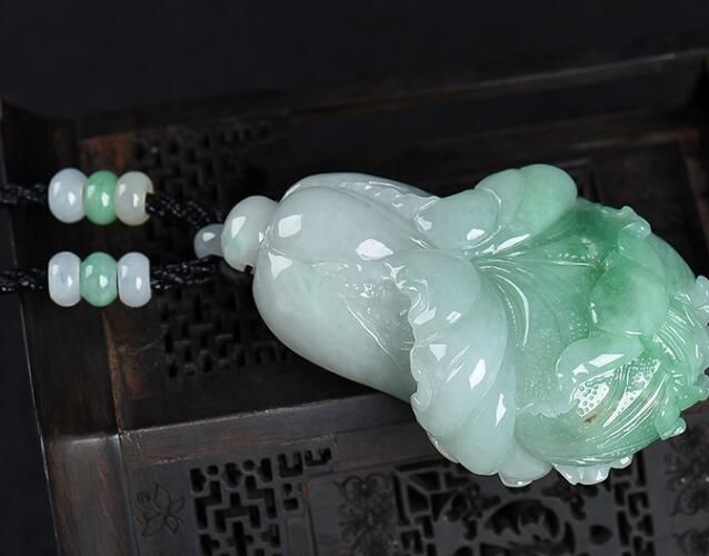 翡翠白菜為什么受歡迎？翡翠白菜的價值何在？