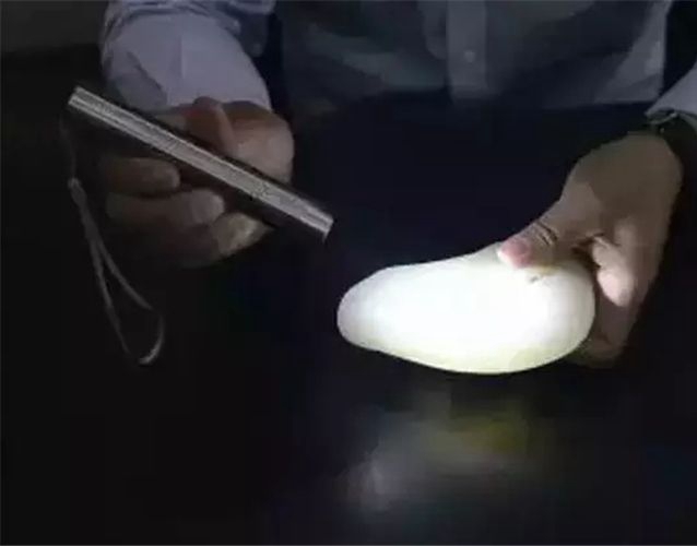 新疆和田玉怎么鑒別？和田玉的鑒別方法 -和田玉
