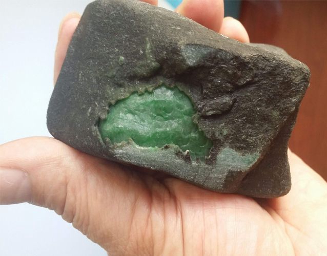 翡翠原石價格該如何估算？翡翠原石估價標準