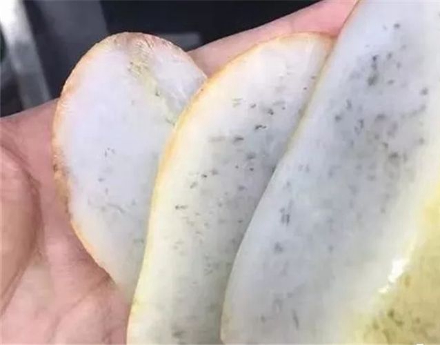 和田玉石的5大瑕疵，看不準分分鐘賠錢！ -和田