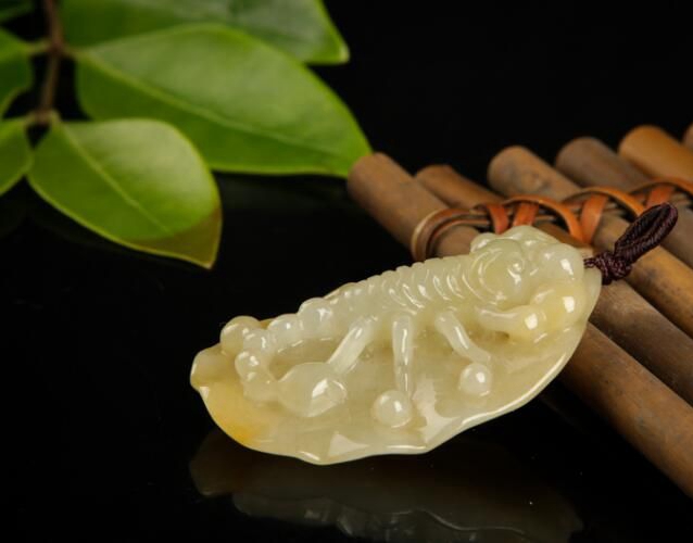 翡翠是什么材質的？翡翠究竟是什么東西？ -翡翠
