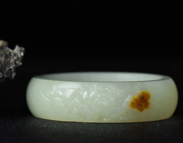 什么玉最好有靈性養人？ -翡翠