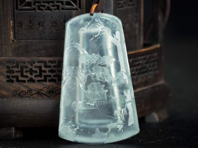 a貨翡翠吊墜一般多少錢？翡翠吊墜貴嗎？ -翡翠