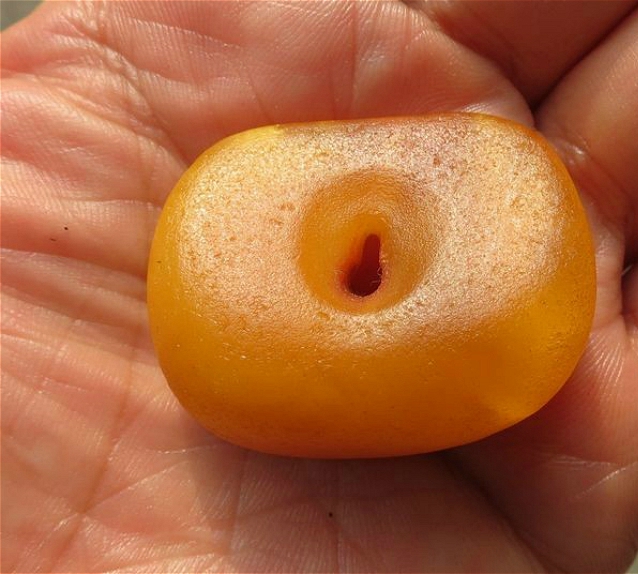 烤色蜜蠟可以買嗎？是不是真的蜜蠟？ -蜜蠟琥珀