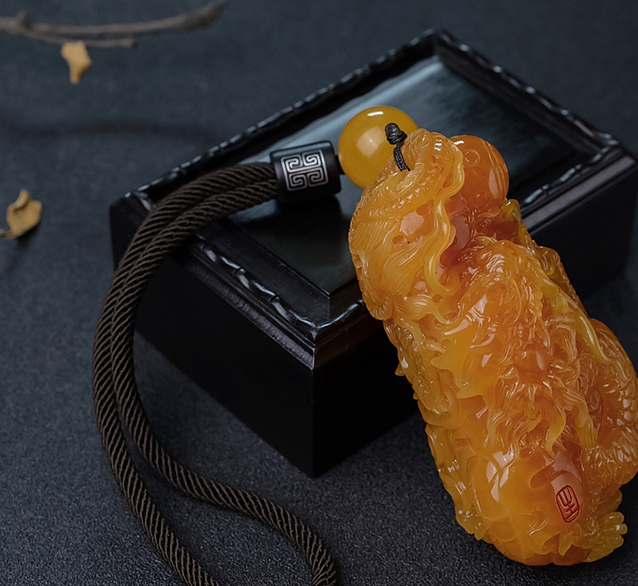 蜜蠟什么顏色最好？可千萬別買錯了！ -蜜蠟琥珀