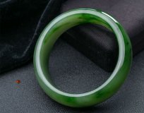 俄羅斯碧玉有收藏價值嗎？俄羅斯碧玉入門 -和田