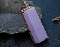 紫色翡翠就是紫羅蘭翡翠嗎？為什么說紅翡綠翠