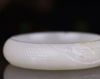 和田玉手鐲多少錢？不同種類的和田玉手鐲價格
