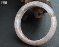 瑪瑙和玉的區別在哪里？如何分辨它們？ -瑪瑙
