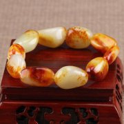 和田玉籽料手鏈怎么鑒別 我們應該如何保養 -翡