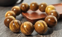 金絲楠木手串如何選購 我們應該怎么盤玩 -翡翠