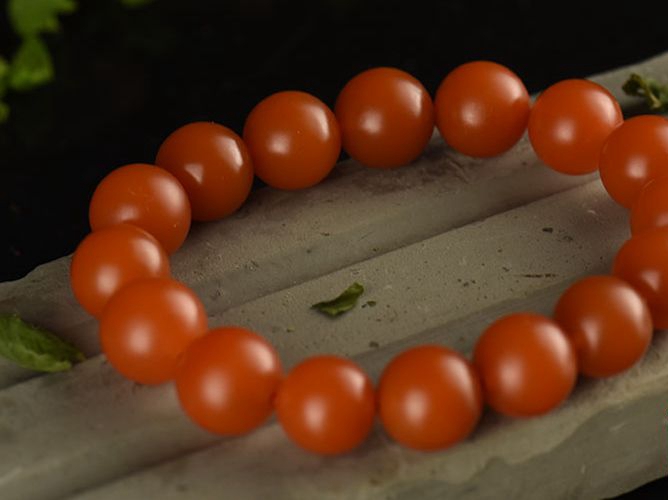 什么樣的好南紅手串適合你？南紅手串挑選攻略