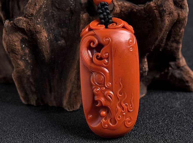 天然南紅瑪瑙的仿制品有哪些，該如何鑒別？