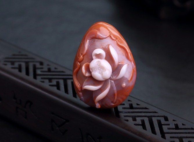 南紅多少錢一克？南紅瑪瑙市場前景怎么樣！值