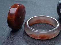 南紅瑪瑙手鐲價格,南紅瑪瑙手鐲多少錢? -和田