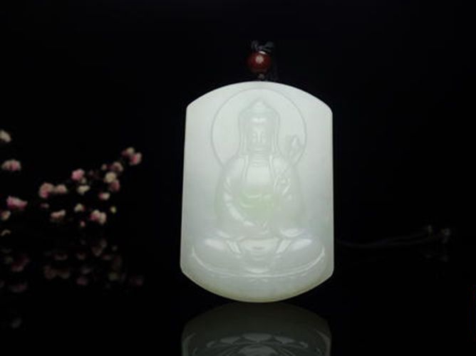 昆侖玉原石介紹，昆侖玉原石怎么樣？