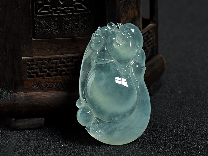 翡翠的寓意有哪些？不同題材的翡翠雕件寓意介