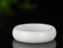 和田玉鐲的價格為什么不是很貴？和田玉手鐲的
